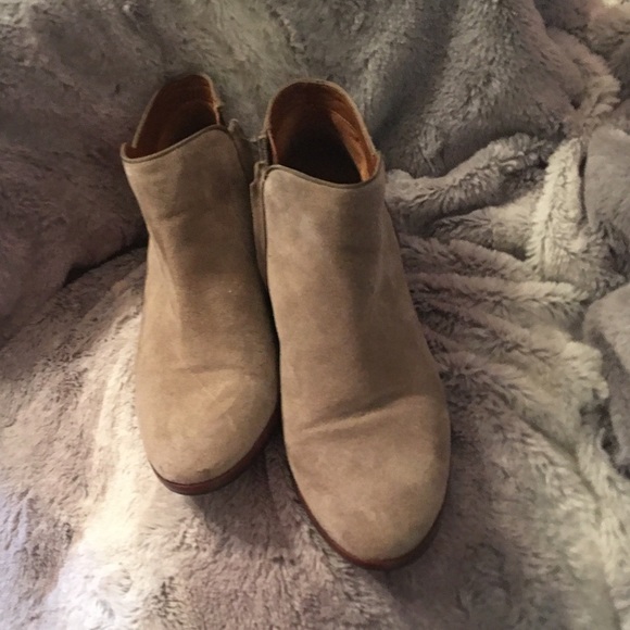 Cream booties - Picture 2 of 4